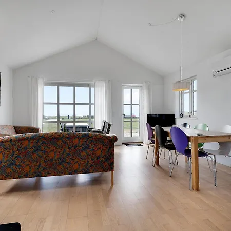펜션 Amazing In With 3 Bedrooms And Wifi